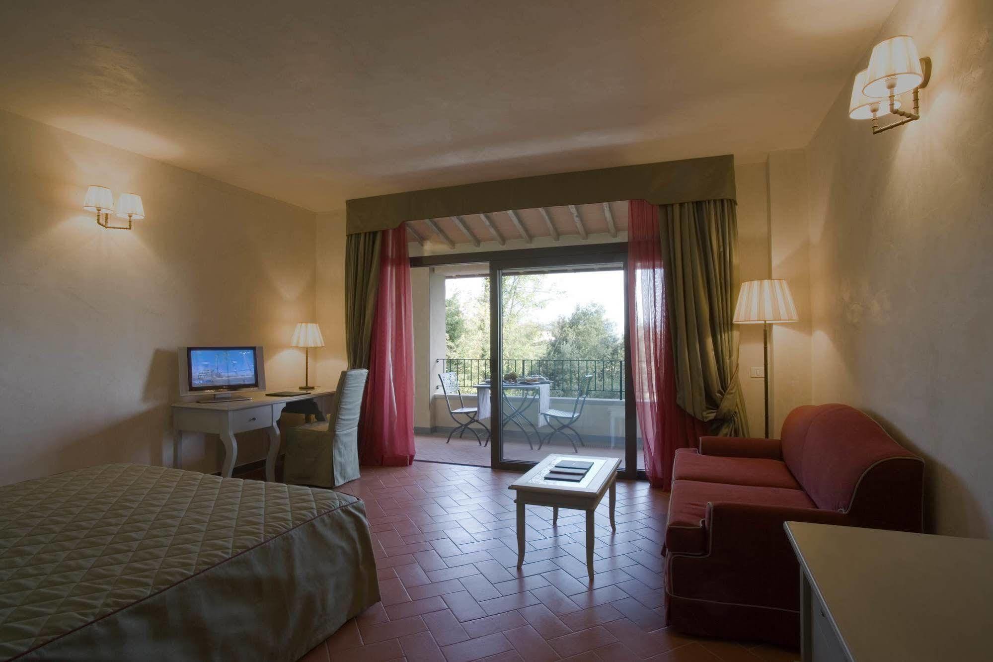 Unahotels Poggio Dei Medici Toscana Scarperia Exterior foto
